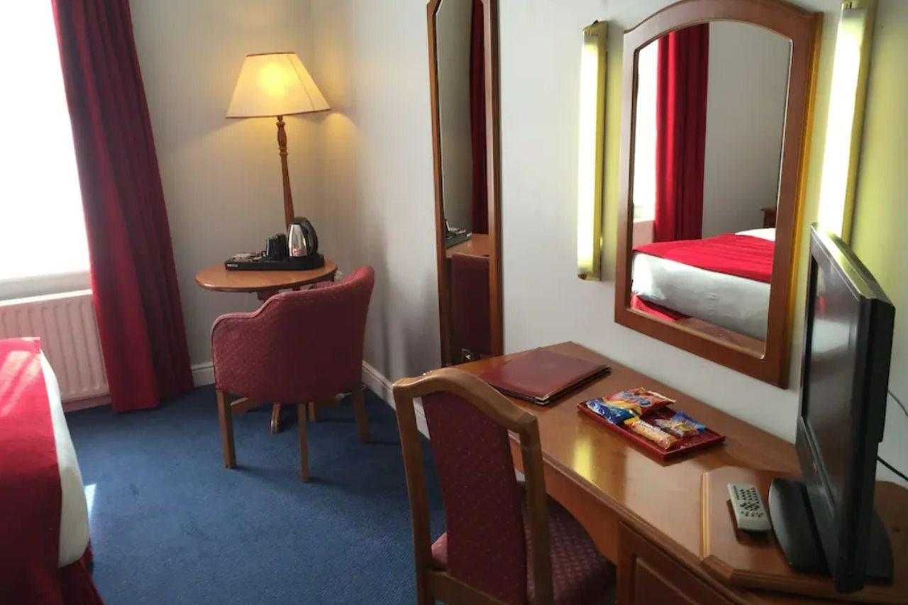 Charleville Lodge Hotel Дублин Экстерьер фото
